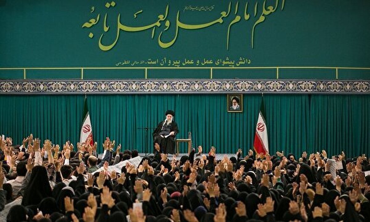 دانشگاه زمان پهلوی کدام فرآورده علمی و فناوری و صنعتی داشت؟ / خیلی از اظهارات در فضای مجازی مراقبت لازم دارد / جوان دانشجوی امروز باید بداند در یک نظام انقلابی چشم باز کرده، قد کشیده و به دانشجویی رسیده است