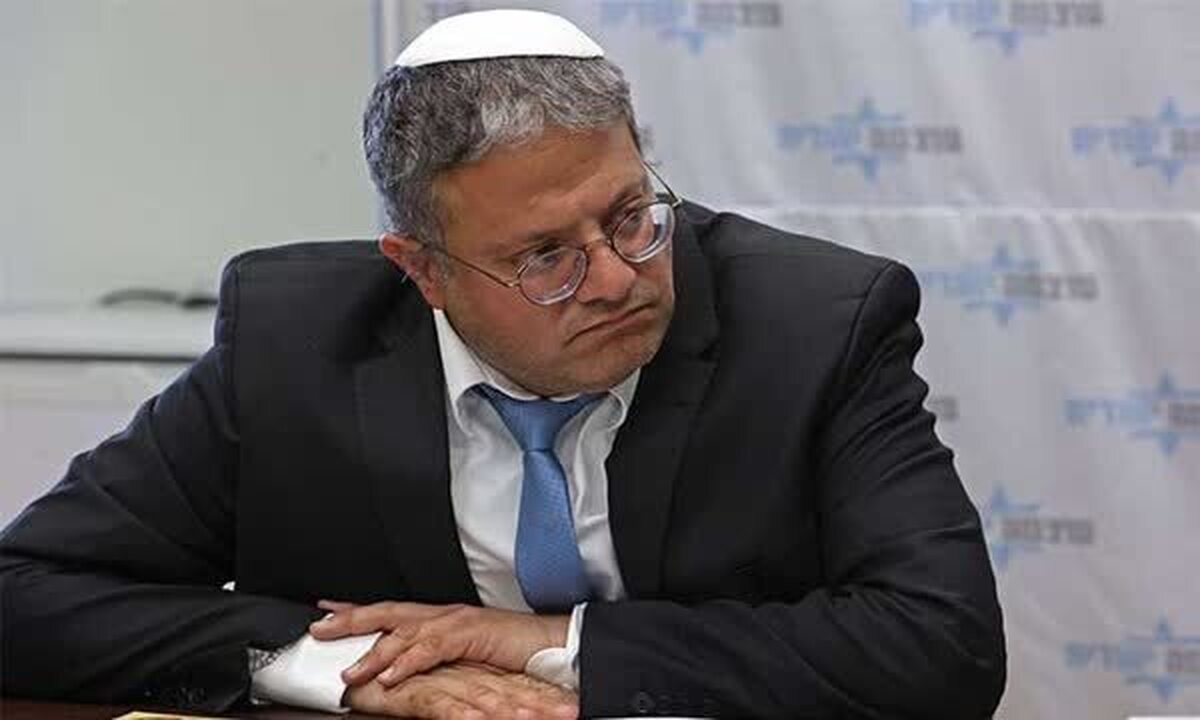 طعنه بن گویر به گزارشها درباره انفجارهای اصفهان: مسخره است