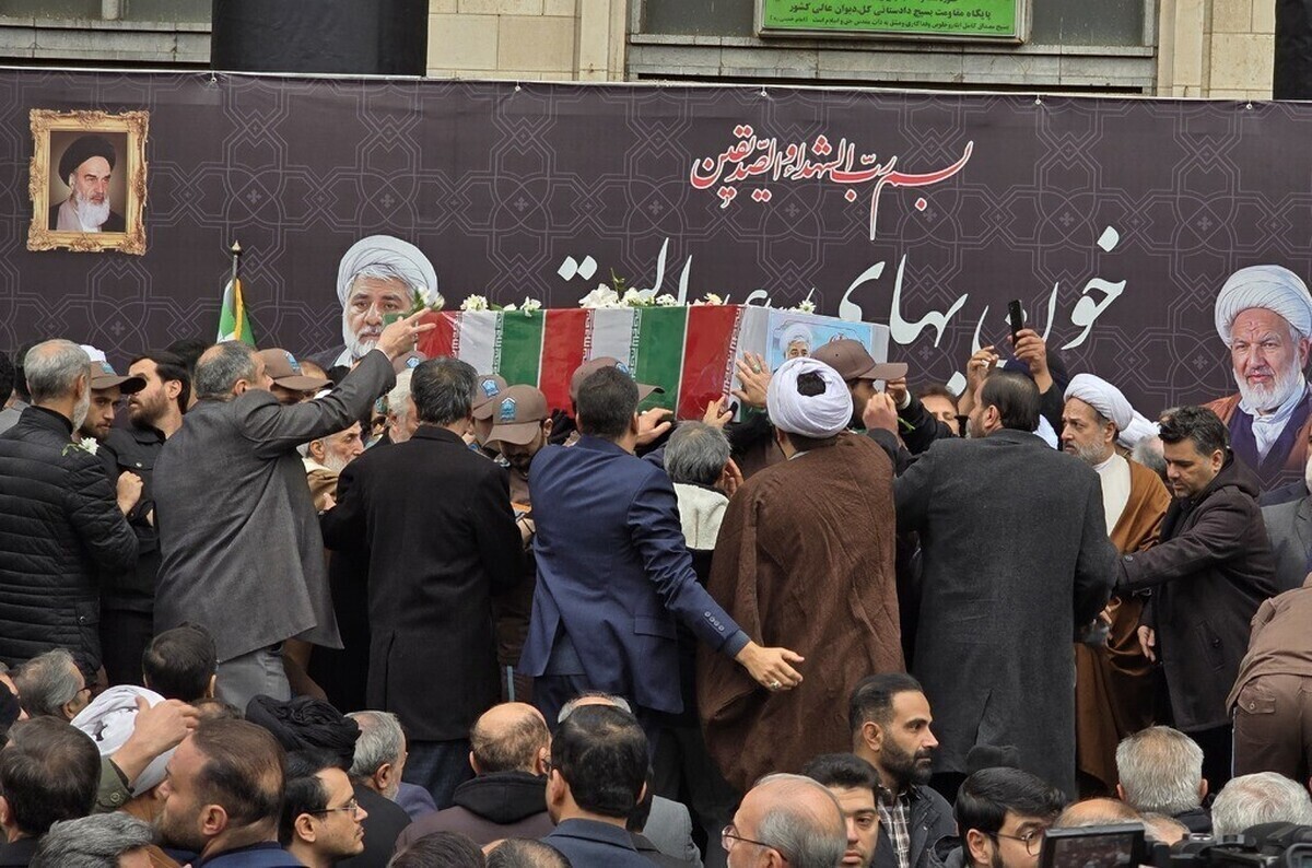 تصاویر | تشییع پیکر شهدای حمله تروریستی به دادگستری زاهدان