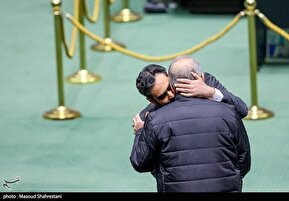 تصاویری از جلسه استیضاح وزیر اقتصاد با حضور رئیس‌جمهور