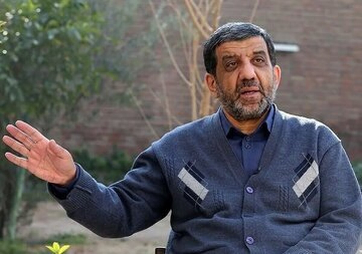 واکنش عزت الله ضرغامی به حکم زندان دو وزیر