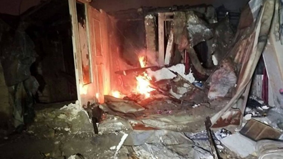 انفجار در یک واحد مسکونی بر اثر نگهداری مواد محترقه