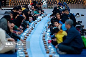 گزارش تصویری | افطاری ساده روی پل طبیعت