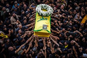 فیلم| حیرت نفیسه کوهنورد خبرنگار BBC از مراسم تشییع پیکر سیدحسن نصرالله