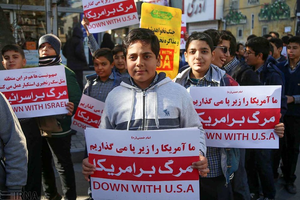 انتقاد وزیر سابق آموزش و پرورش از سیستم گزینش/ دانشجوی مذهبی را بخاطر داشتن حیوان خانگی رد کرده‌اند/ بگذاریم مردم زندگیشان را بکنند