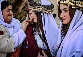 تصاویر / آداب و رسوم متفاوت ایزدی‌ها در معبد لالش در جش سال نو