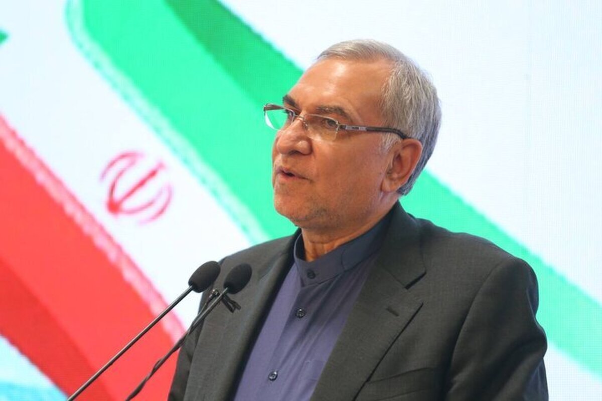 وزیر بهداشت عنوان کرد؛ داروخانه در توزیع اینترنتی دارو مسوول است