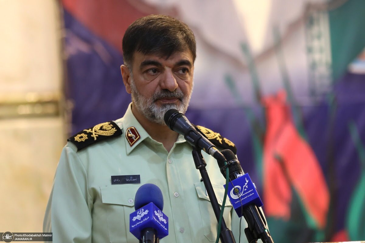 رادان: مردم افتخار کنید رئیسجمهوری دارید که برایش تکلیف مهم است