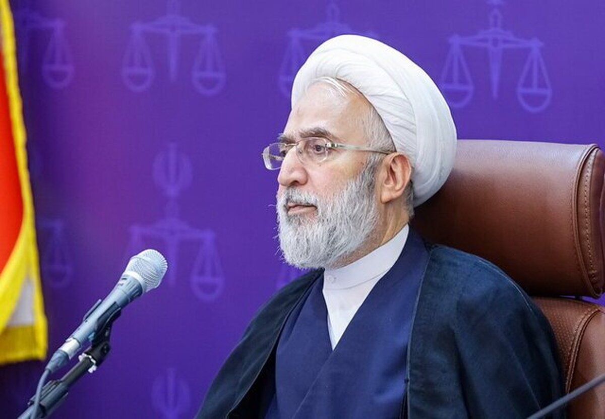 دادستان کل کشور:
طرح نور با همین جدیت و قاطعیت استمرار خواهد داشت / آزادیهای فردی و اجتماعی باید در کشورمان مطابق احکام شریعت باشد