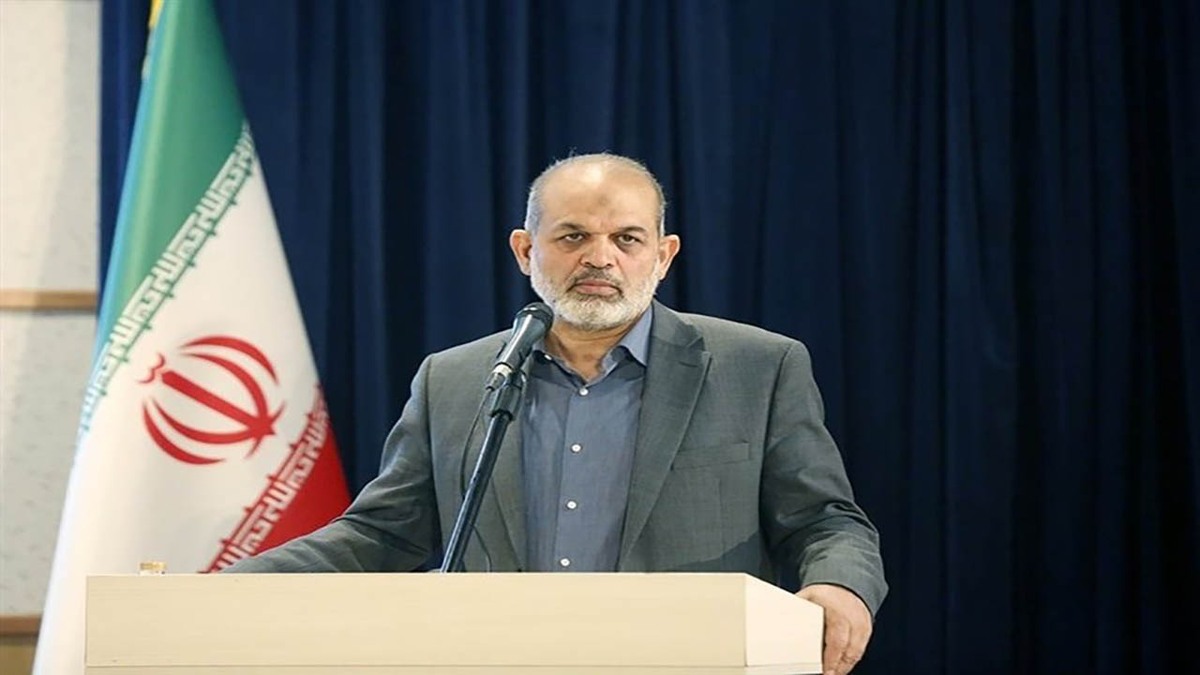 وزیر کشور: تقسیم استان تهران به دو استان شرقی و غربی در حال پیگیری است