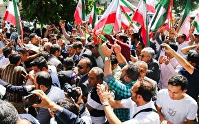 تصاویر | هواداران احمدی نژاد خیابان را قرق کردند