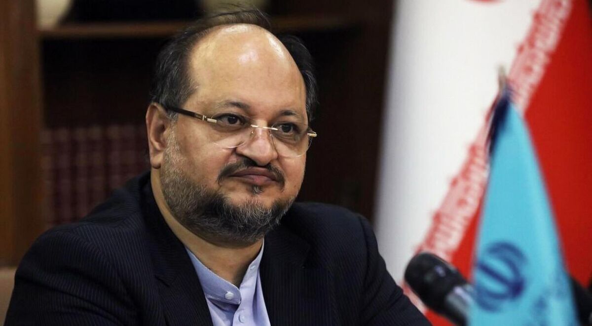 حضور محمد شریعتمداری در ستاد انتخابات کشور