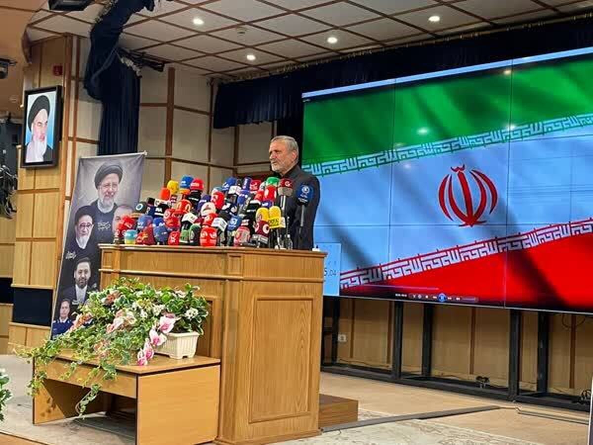 مرتضوی پس از ثبت نام: امروز از دیپلماسی لبخند عبور کرده ایم