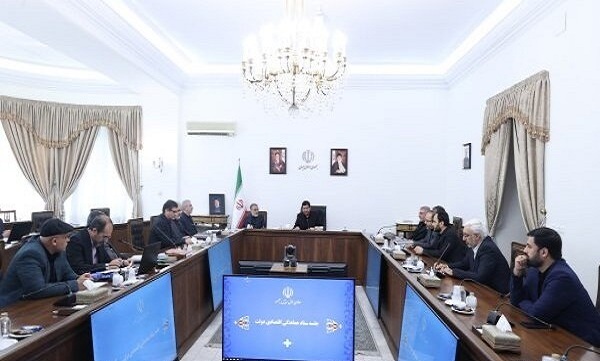 دستور «مخبر» برای جلوگیری از افزایش بی‌ضابطه قیمت‌ها