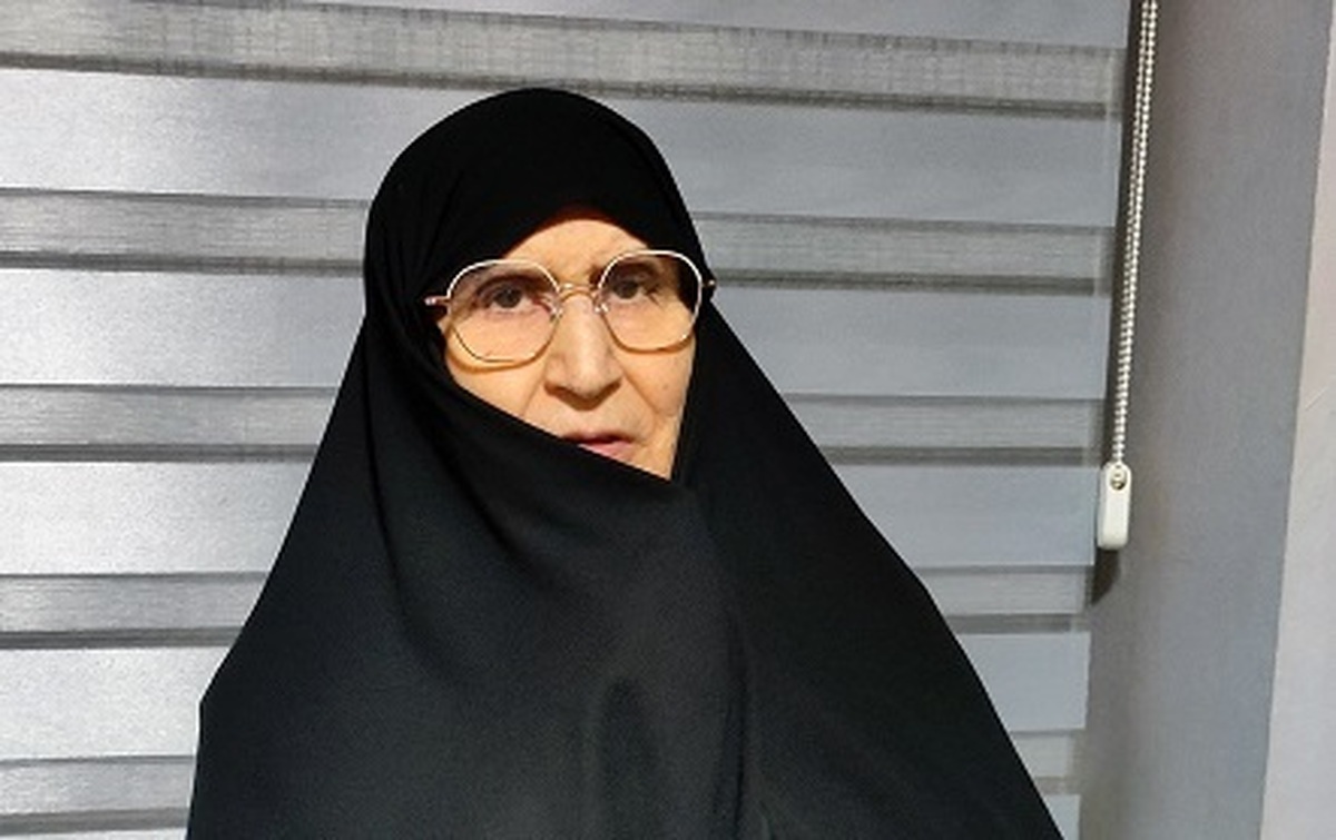 عکس/ دختر امام خمینی (ره) در مراسم تشییع پیکر امیرعبداللهیان