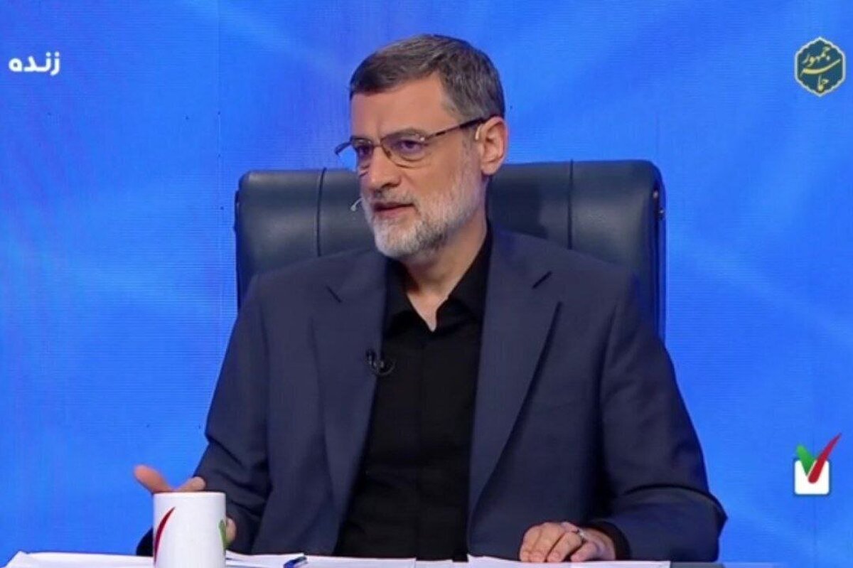 قاضی‌زاده هاشمی: هر کس فکر می‌کند با مذاکره می‌شود رویکرد امریکا را نسبت به ایران تغییر دهد، متوهم است