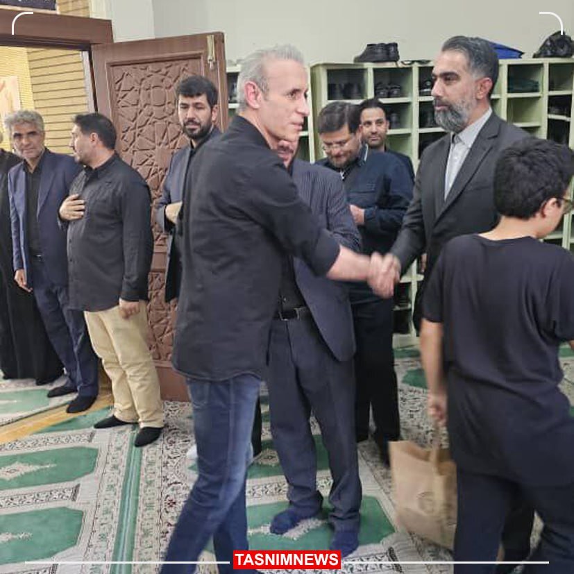 مربی مشهور فوتبال در مراسم بزرگداشت سرتیم حفاظت رئیس‌جمهور |‌ عکس