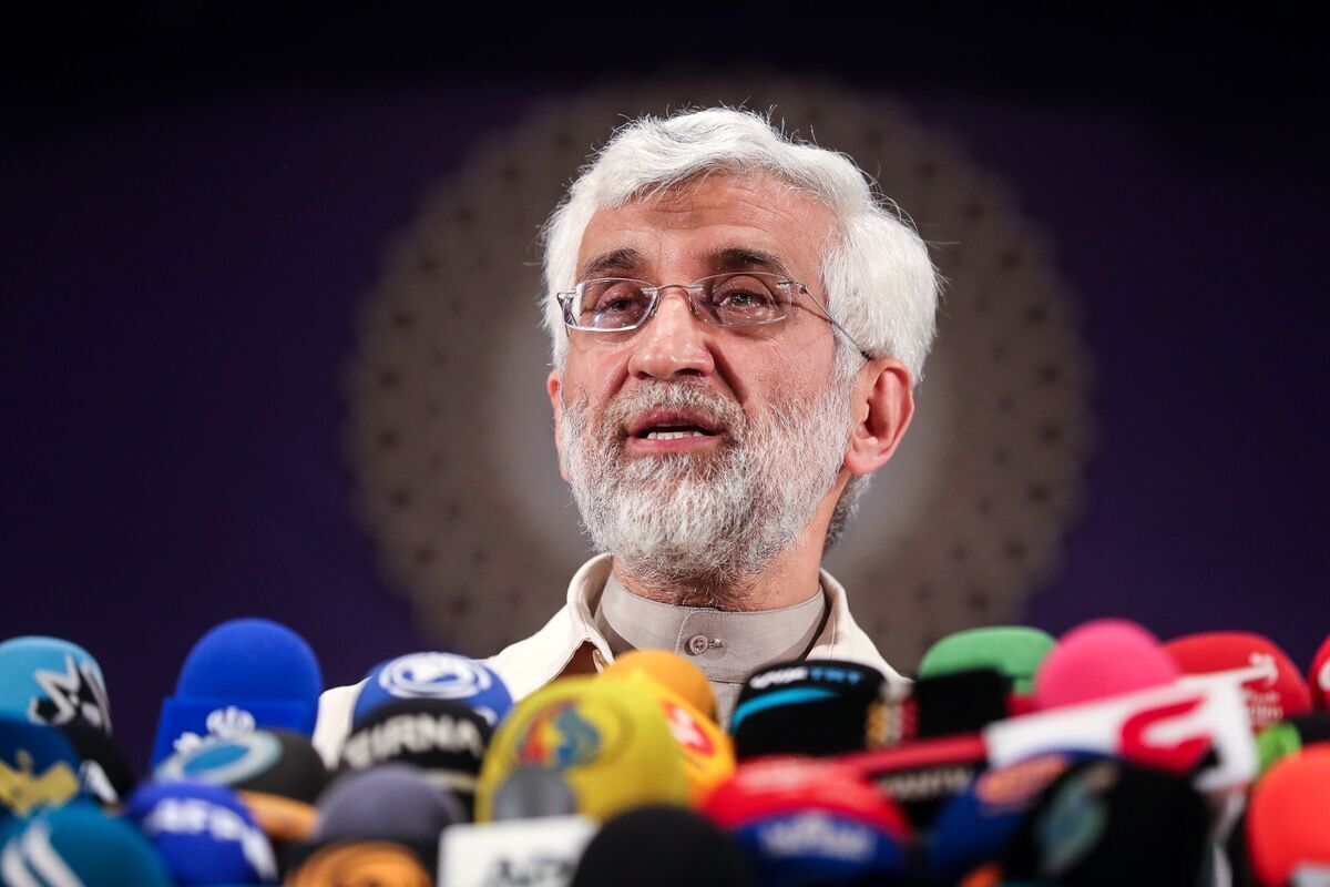 جلیلی: این گونه نمی شود که برای حل مسائل بگوییم کارشناس باید بیاید، وقت بگذارد و مساله را در طول زمان حل کند، ما فرصت و زمان زیادی نداریم