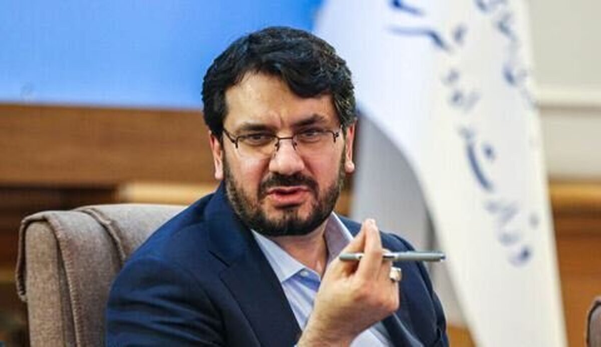 وزیر راه و شهرسازی خبر داد؛استجازه رهبر انقلاب برای اجرای ۲ پروژه ریلی