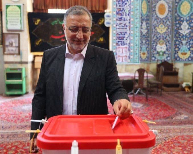 زاکانی رأی داد | شهردار تهران کجا رأی خود را به صندوق انداخت؟ | عکس
