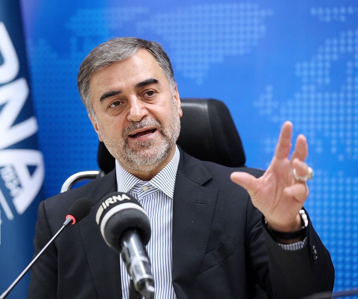 رئیس دبیرخانه ستاد هماهنگی مبارزه با مفاسد اقتصادی: وظیفه ستاد مبارزه با مفاسد اقتصادی ، تاباندن نور شفافیت در نقاط تاریک اقتصادی و اداری است