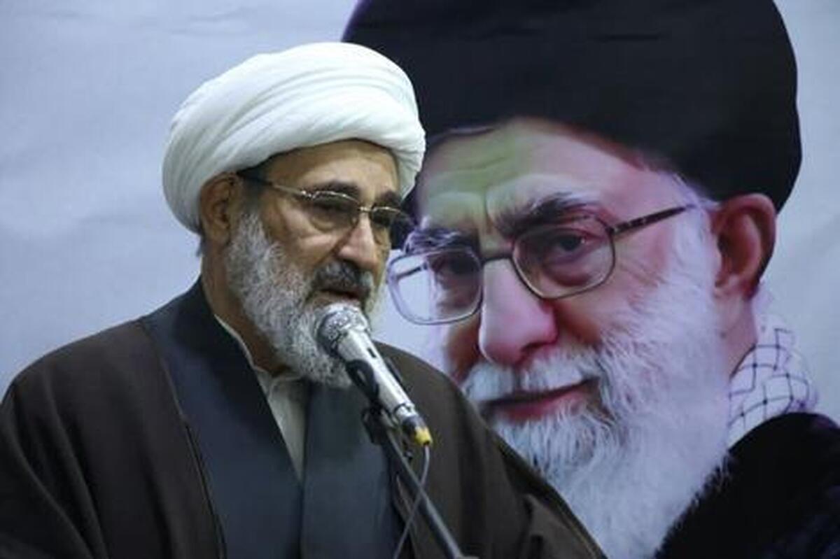حجت الاسلام رحیمیان :رهبر معظم انقلاب یک ریال از بیت المال به عنوان حقوق، دریافت نکرده اند / هزینه های زندگی خود را از هدایا و نذورات تأمین می کنند