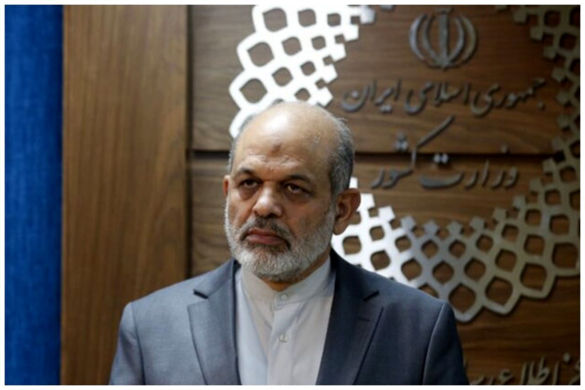 عذرخواهی وحیدی از ایرانیان خارج از کشور که نتوانستند رأی دهند