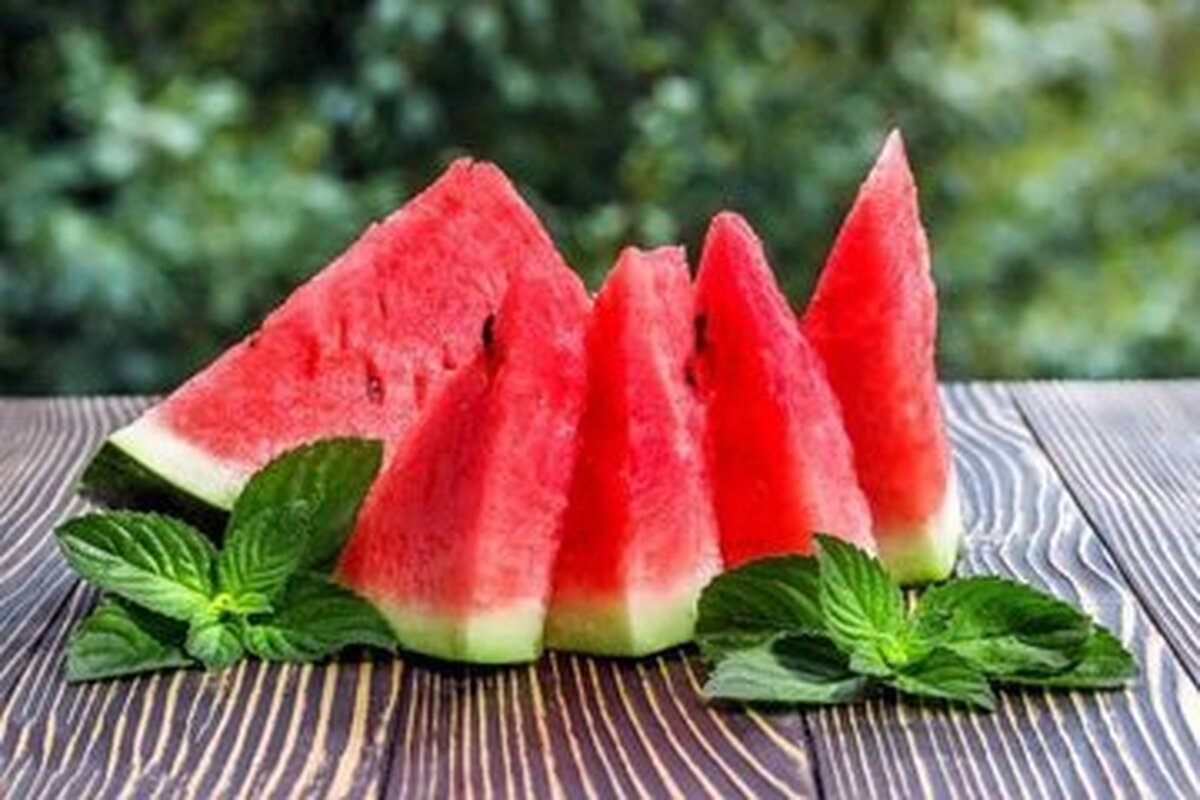 با این مواد غذایی خوشمزه بدنتان در گرمای شدید هم خنک میماند