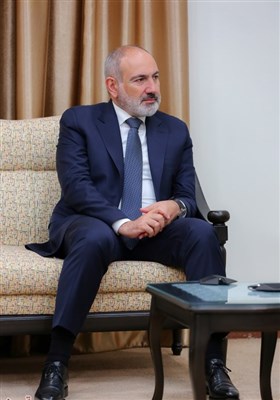 دیدار نیکول پاشینیان نخست وزیر ارمنستان و هیئت همراه با رهبر معظم انقلاب