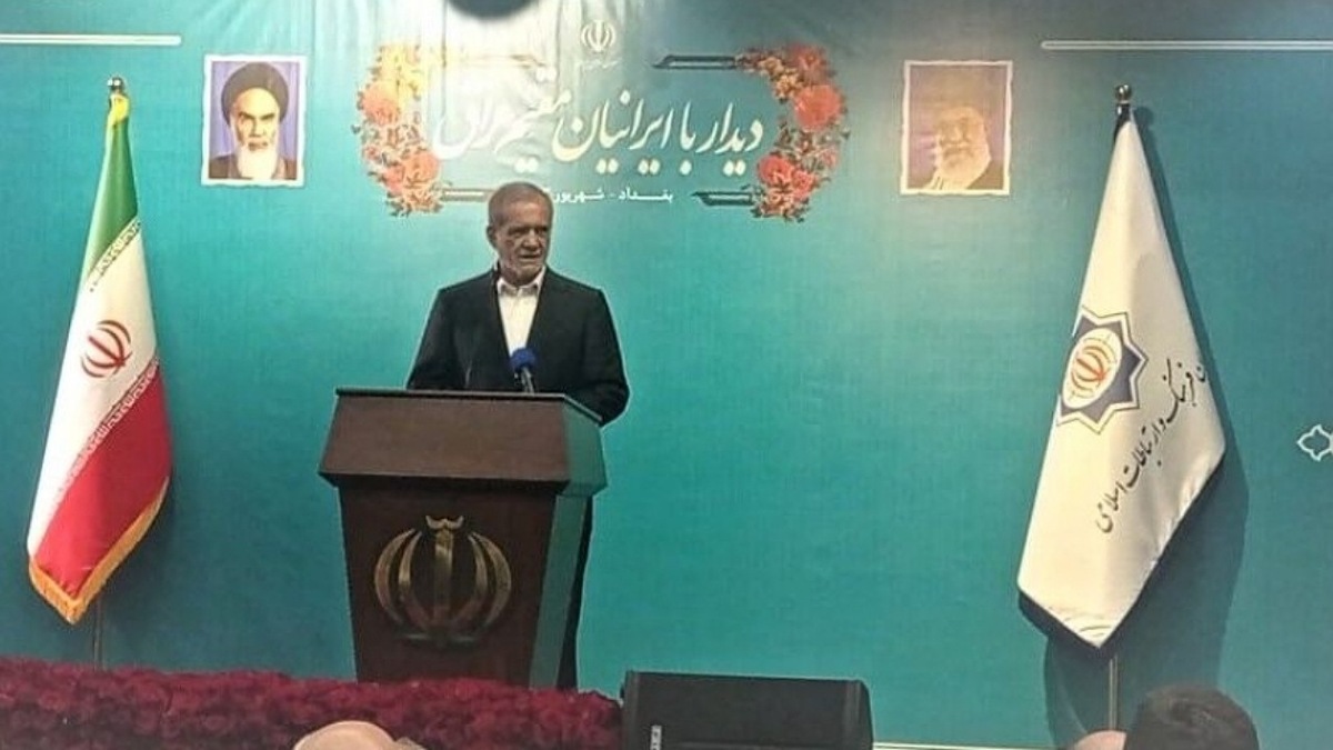 پزشکیان: رژیم صهیونیستی به ادعای دفاع از خود، مردم غزه را به خاک و خون می‌کشد