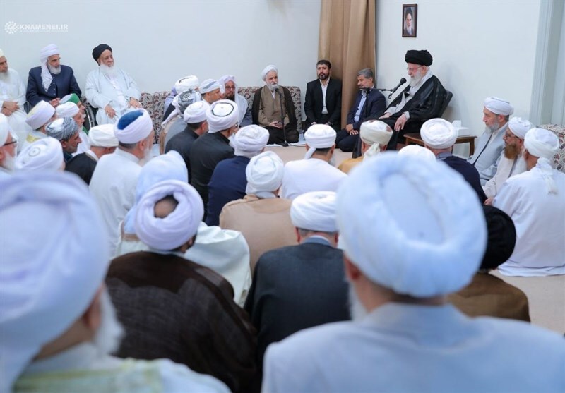 رهبر انقلاب: موضوع «امت اسلامی» بههیچوجه نباید فراموش شود
