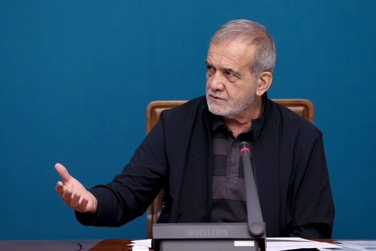 فیلم | واکنش پزشکیان به سوال خبرنگار: باز هم گشت ارشاد اذیت میکند؟ قرار نبود ادامه دهند، پیگیری میکنم