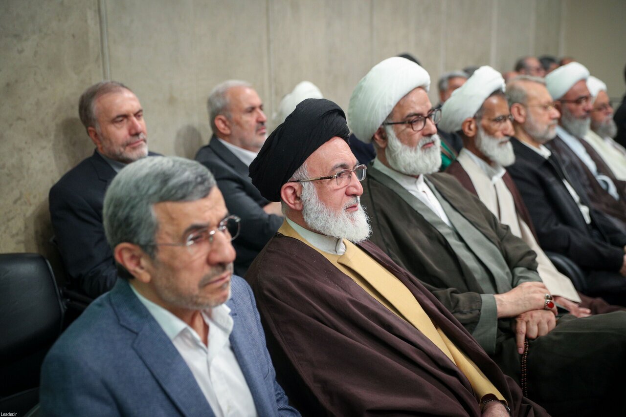 عکس | محمود احمدی نژاد در بیت رهبری