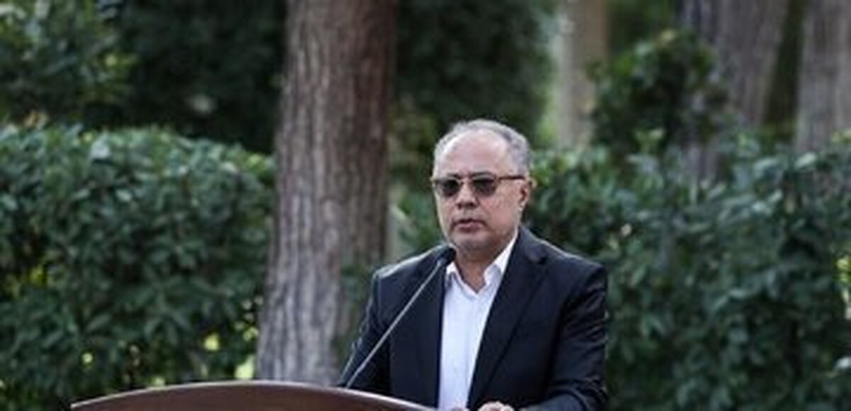 عکس | کاریکاتورهایی درباره سفر شهرام دبیری