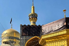 گزارش تصویری | حرم مطهر رضوی در آستانه ایام شهادت امیرالمومنین سیاه پوش شد