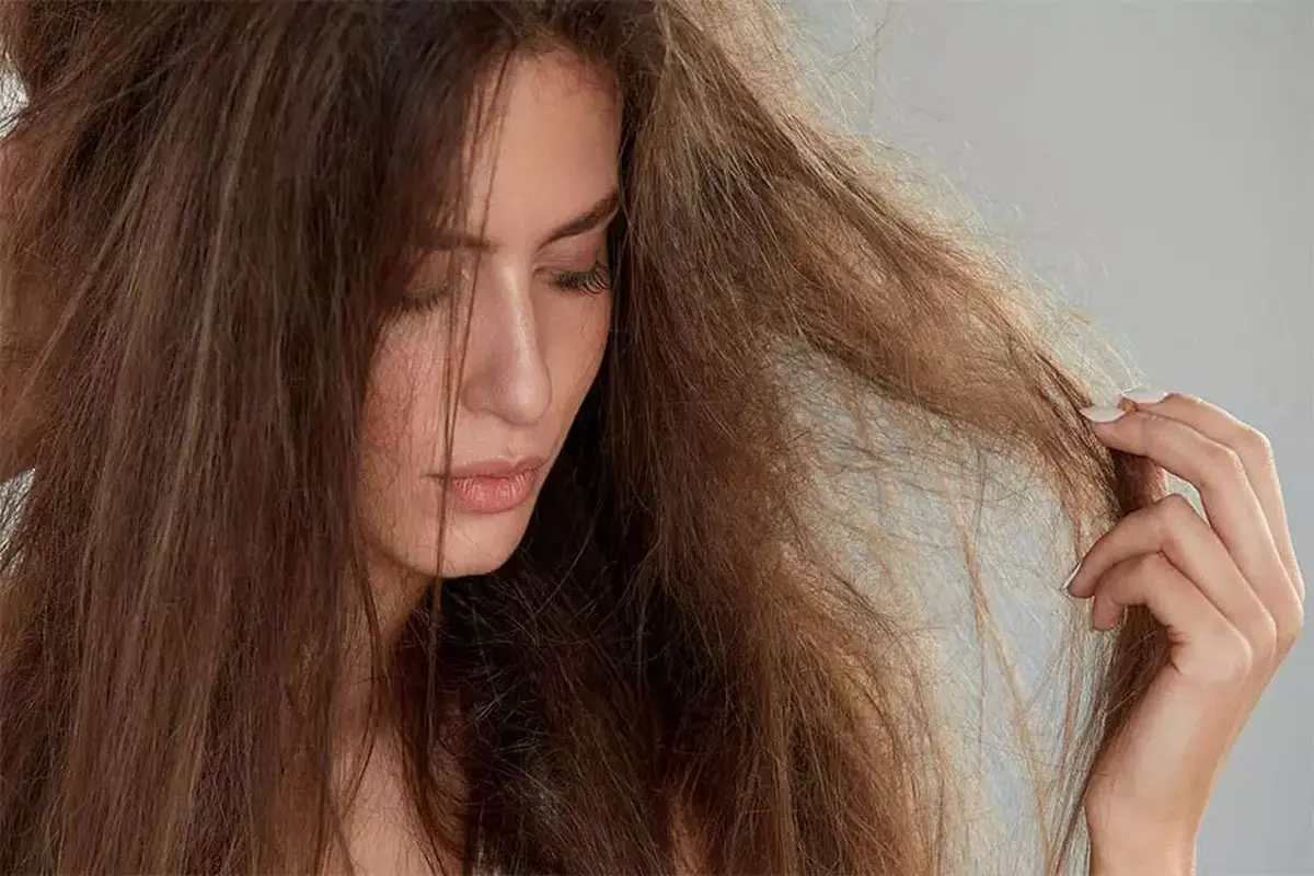 چهار عامل اصلی خشکی مو چیست؟