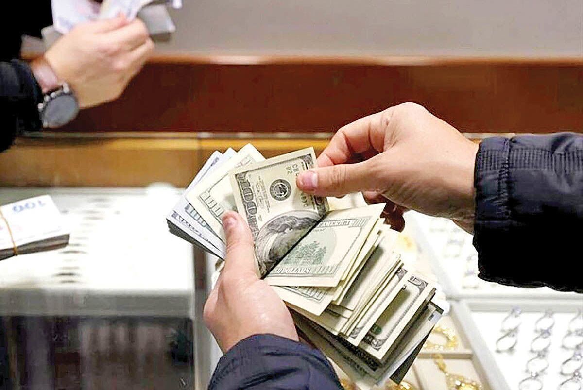 اختلاف دلار آزاد و توافقی به ۲۰ درصد کاهش یافت