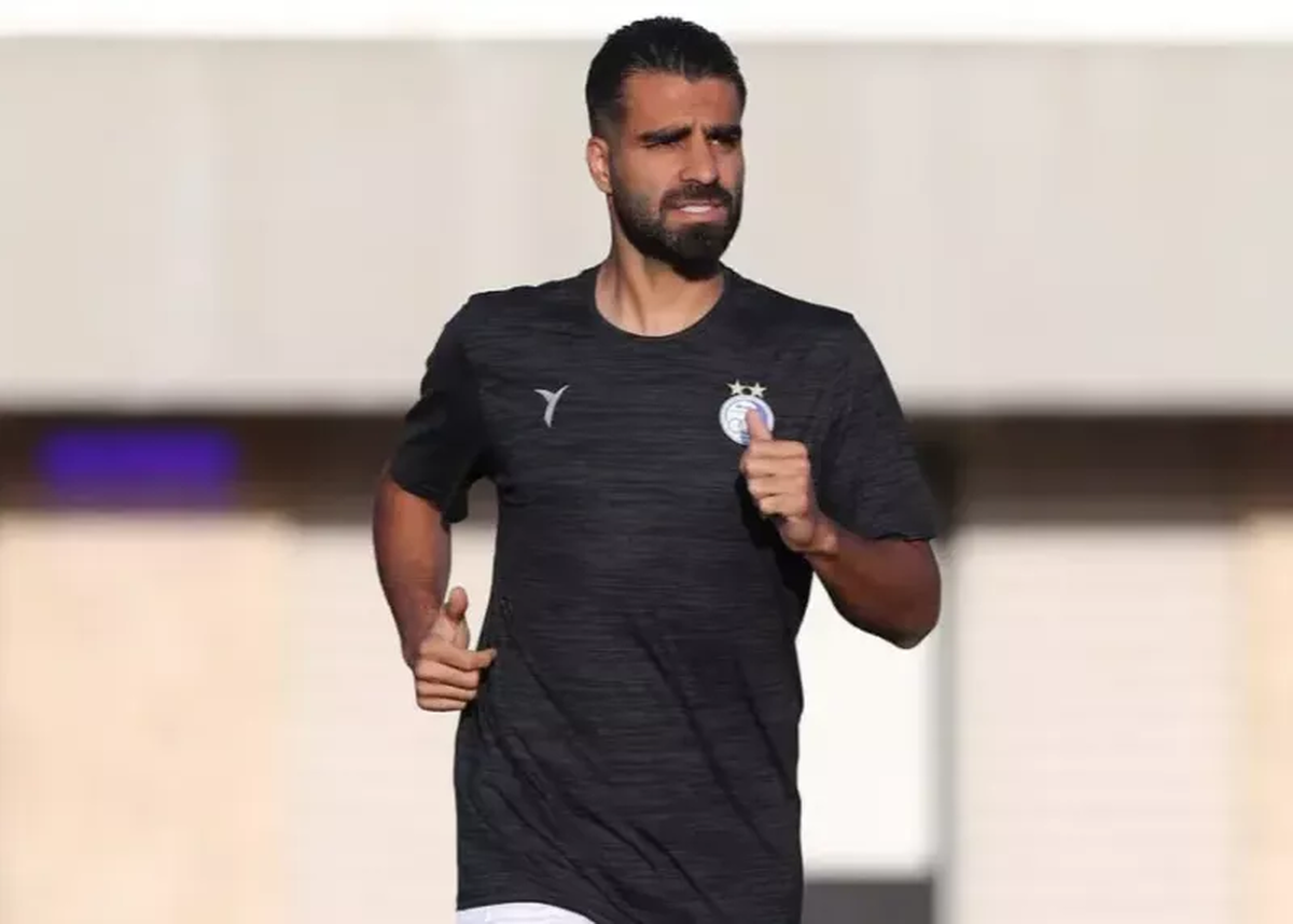 ستاره دفاعی استقلال بازی با هوادار را از دست داد