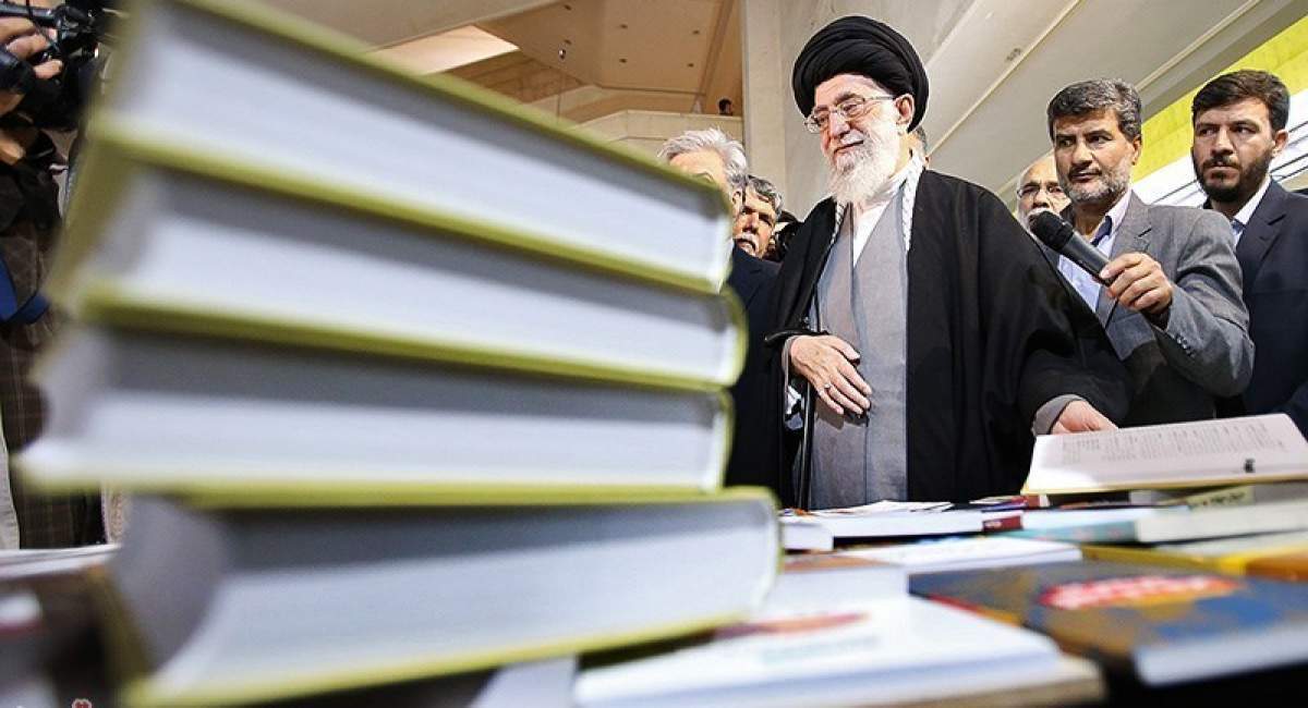 کتاب‌هایی که در سال ۱۴۰۳ مورد توجه رهبر انقلاب قرار گرفت