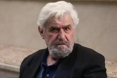 عنایت بخشی در بخش مراقبت‌های ویژه