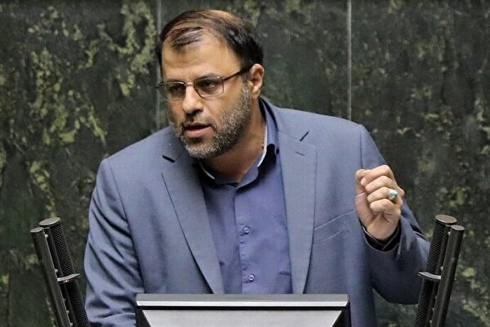 فیلم| ظهوریان: عدالت کجاست؟ طبری آزاد شد، متخلف بانک آینده آزادانه می‌چرخد، و زنجانی پیام می‌فرستد!