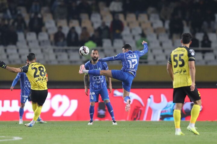 ساپینتو صدرنشین را برد تا بماند