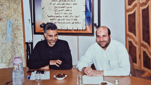 عکسی که برای اولینبار از حاج قاسم منتشر میشود عکسی که برای اولینبار از حاج قاسم منتشر میشود