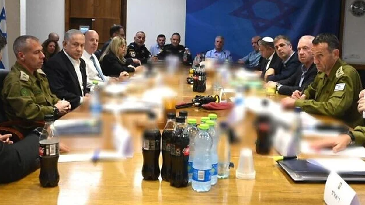 دسته گل گروه هکری حنظله برای یک دانشمند هسته‌ای رژیم صهیونیستی