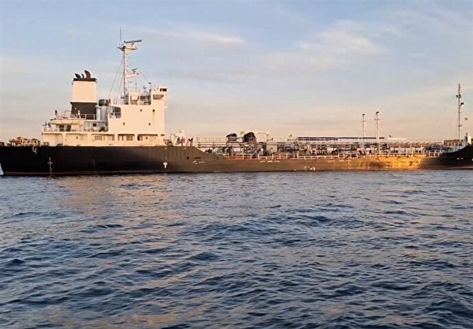 فیلم| توقیف یک کشتی توسط سپاه منتشر شد