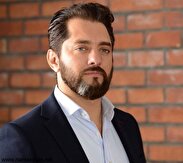 عکس| بهرام رادان از ماشین لوکسش رونمایی کرد