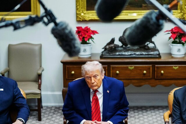 بلومبرگ: برگ برنده ترامپ نقطه ضعف او شد