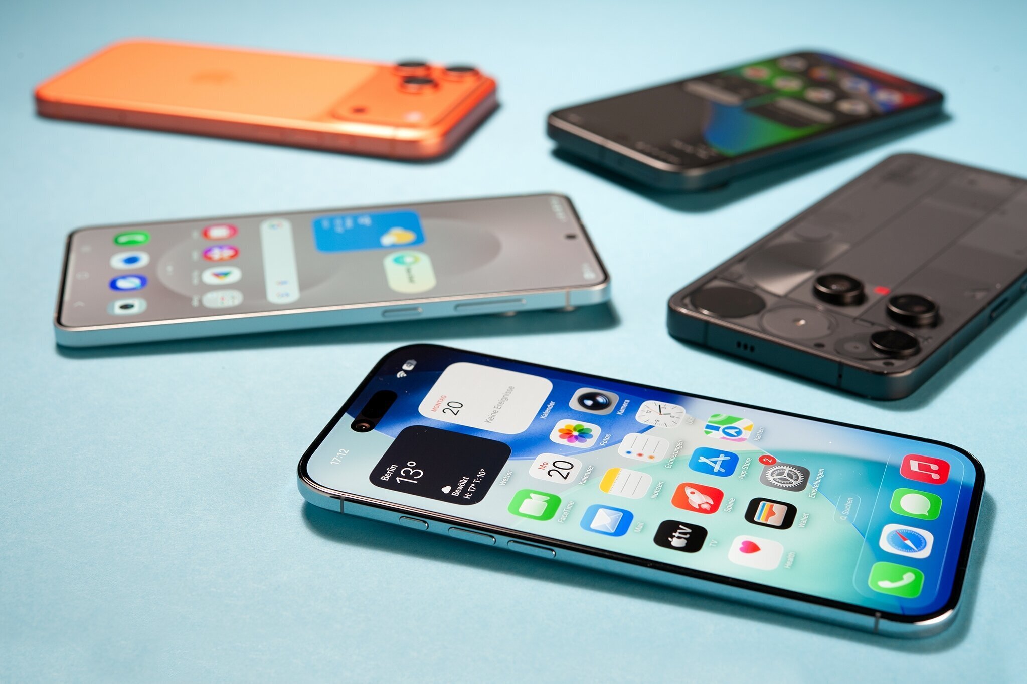 قیمت روز گوشی موبایل ۸ دی ۱۴۰۴