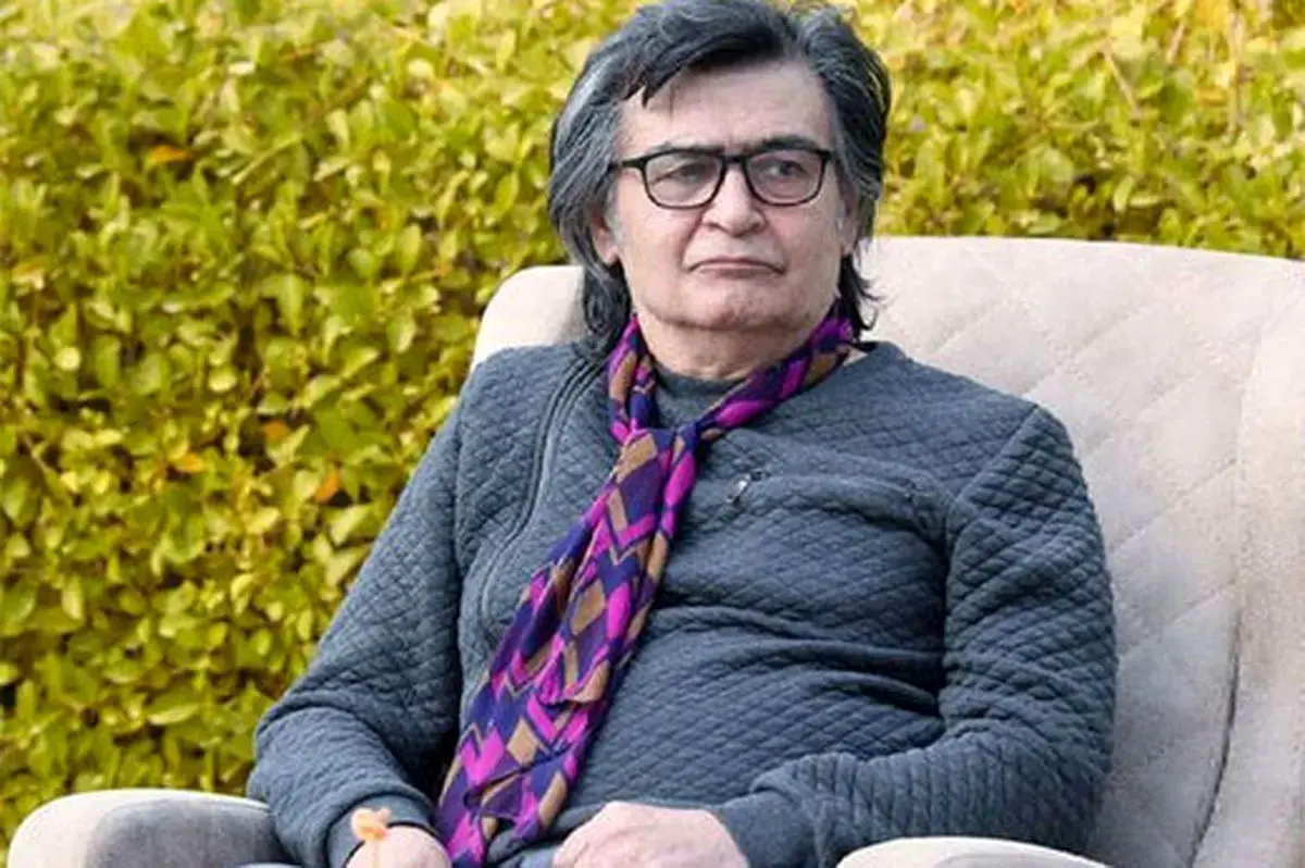 پدرم علاقه داشت تحصیلات حوزوی را ادامه دهم