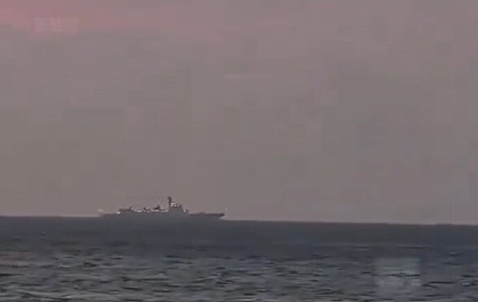 فیلم| حرکت ناوشکن‌های چین به سمت آب‌های ایران